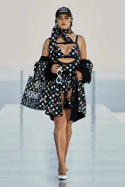 Look 23